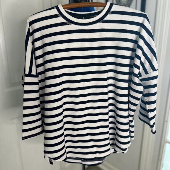 Pomander Place Women's Striped Navy White Top Size L/XL - FLAW - Picture 1 of 5